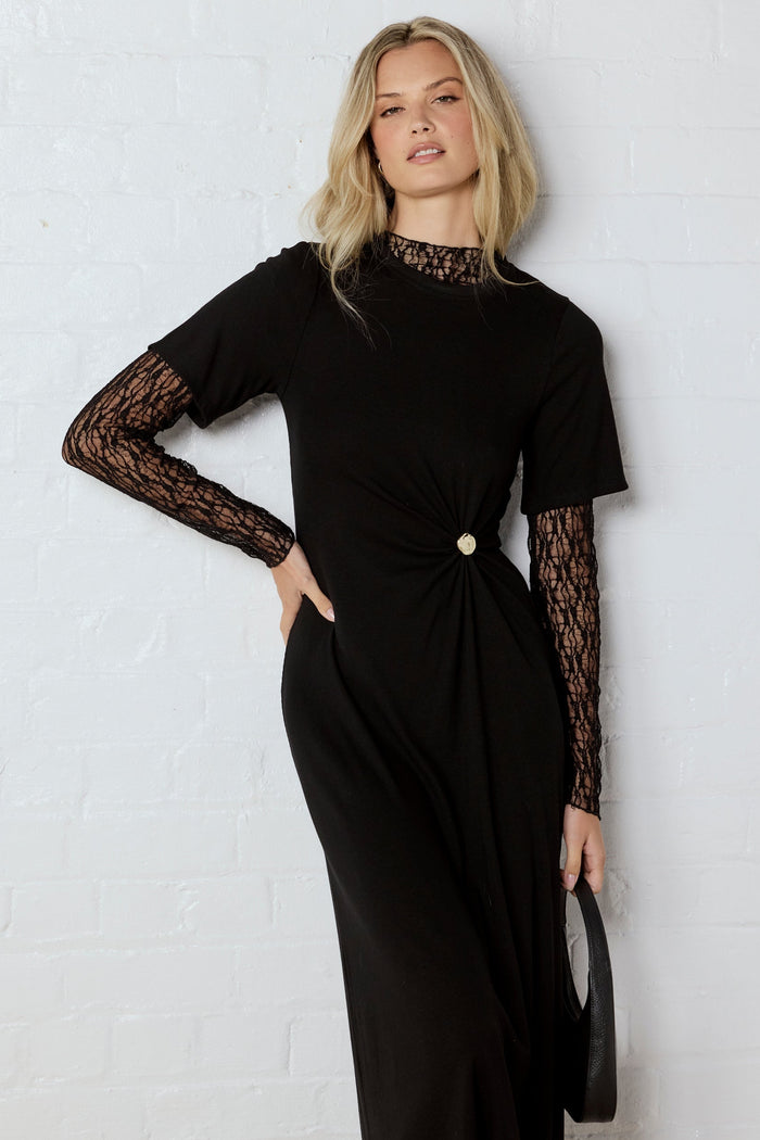 Anchor Black Waist Buckle Short Sleeve Knit Maxi Dress