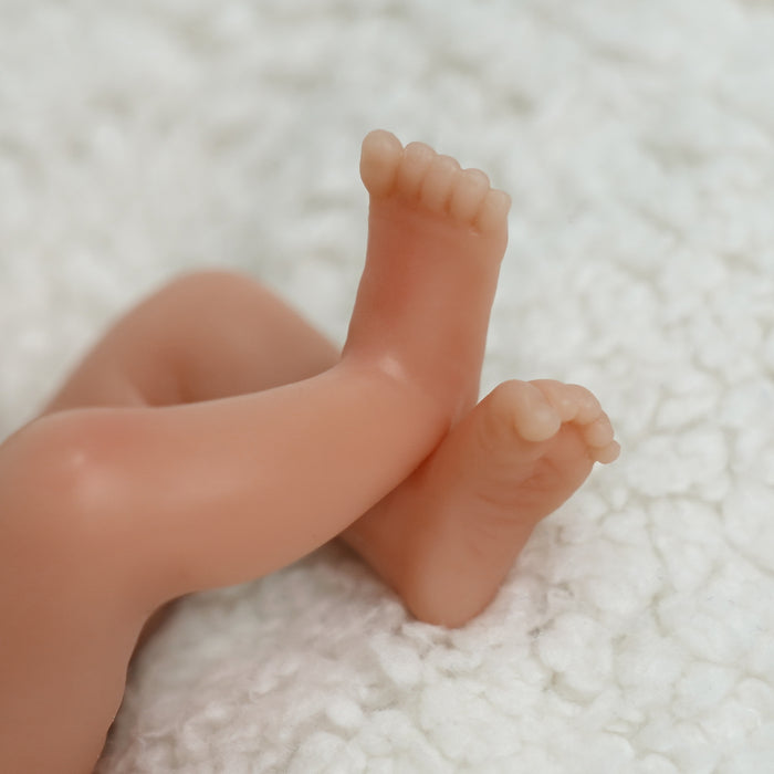 Babeside 6" Full Silicone Sleeping Reborn Baby Girl Skylar