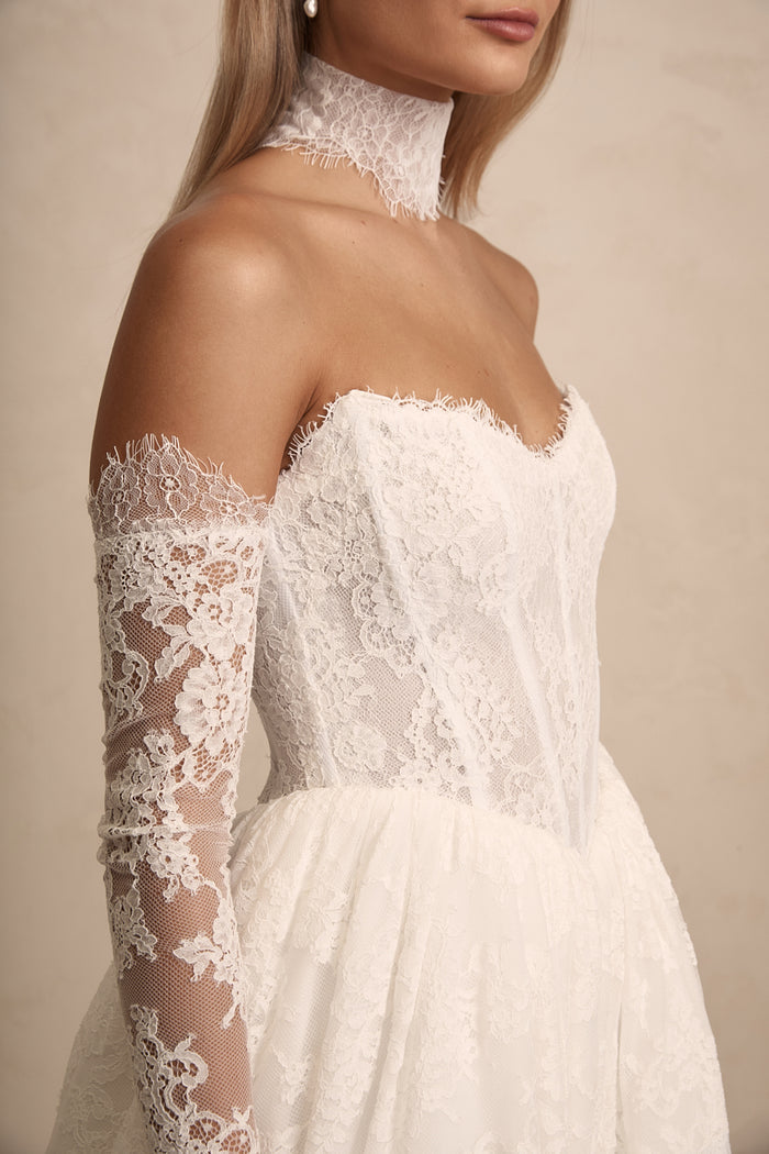 CHANTILLY CHOKER