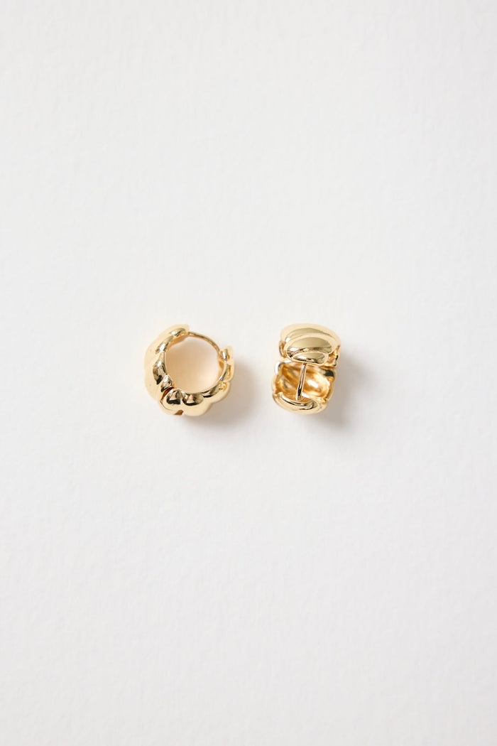 gold earring