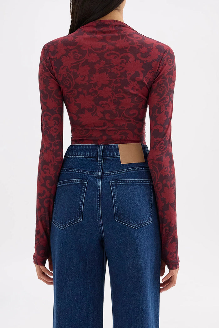 Clementine Berry Print Ruched Front LS Mesh Top