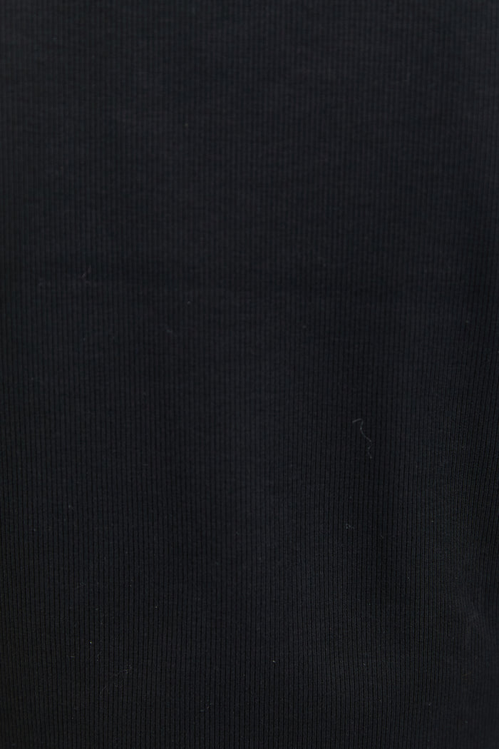 Solid black color swatch