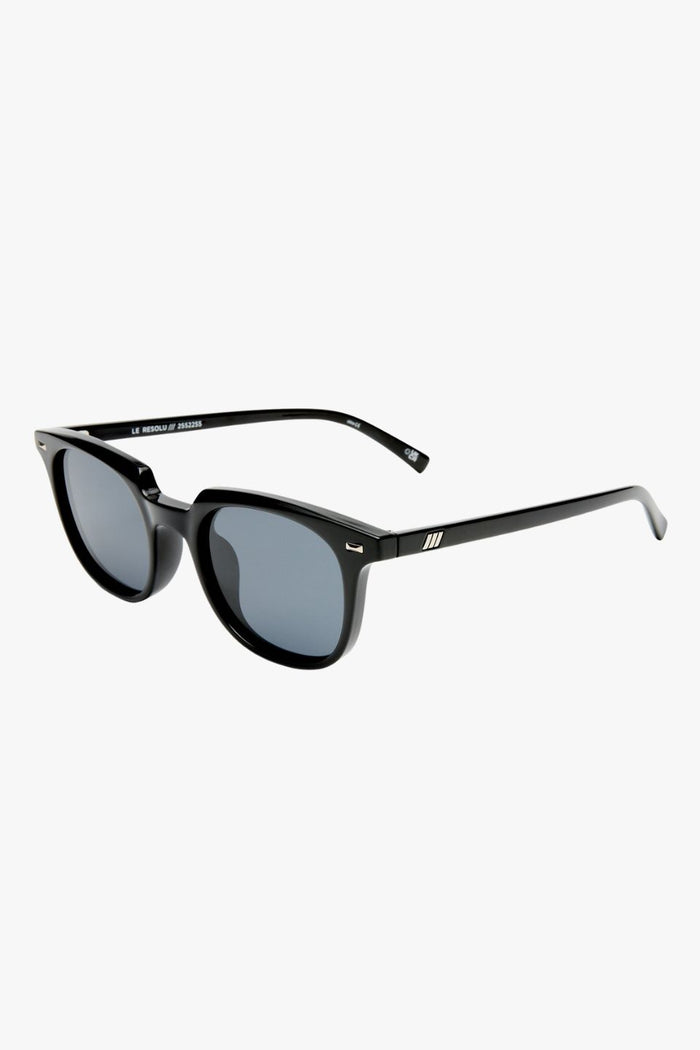 Black rounded sunglasses with smoke-tinted polarized lenses, shown front-facing on a white background.