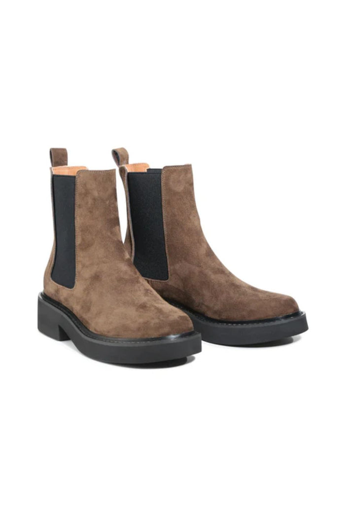 Leilin Kalamata Suede Low Boot