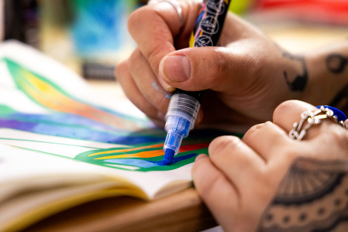 Liquitex Professional Paint Marker 2mm Set of 16 - Expression — sketching