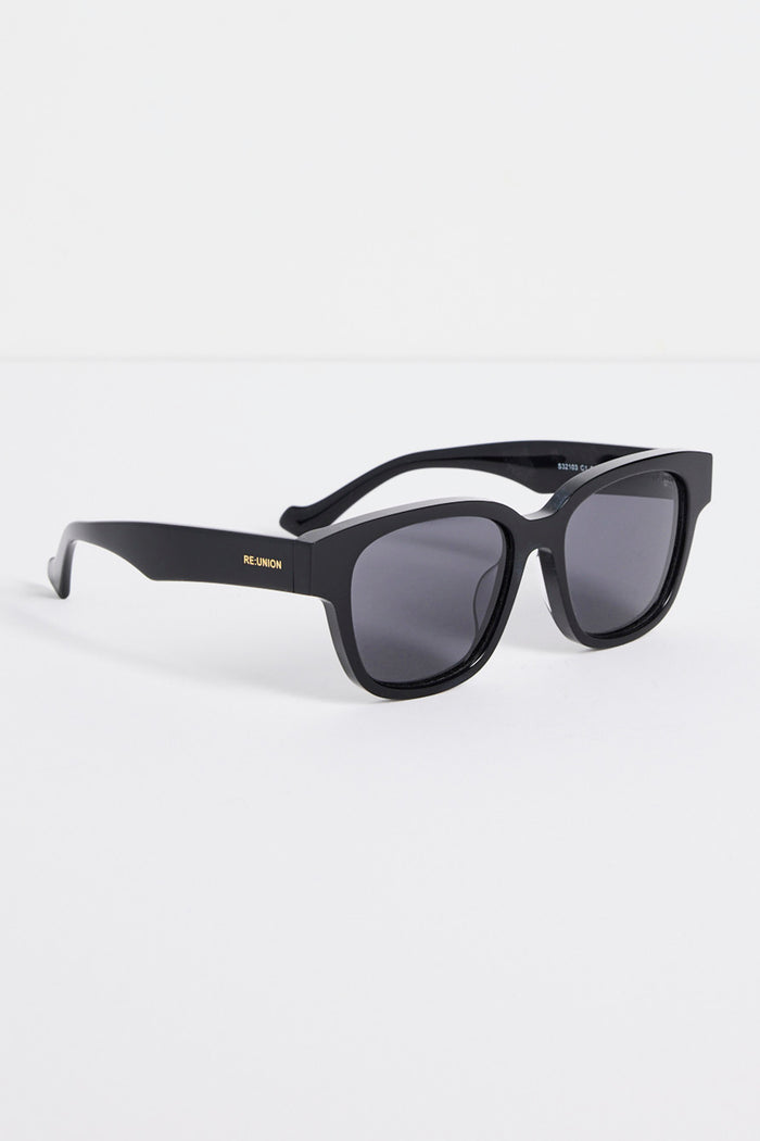 black sunglasses