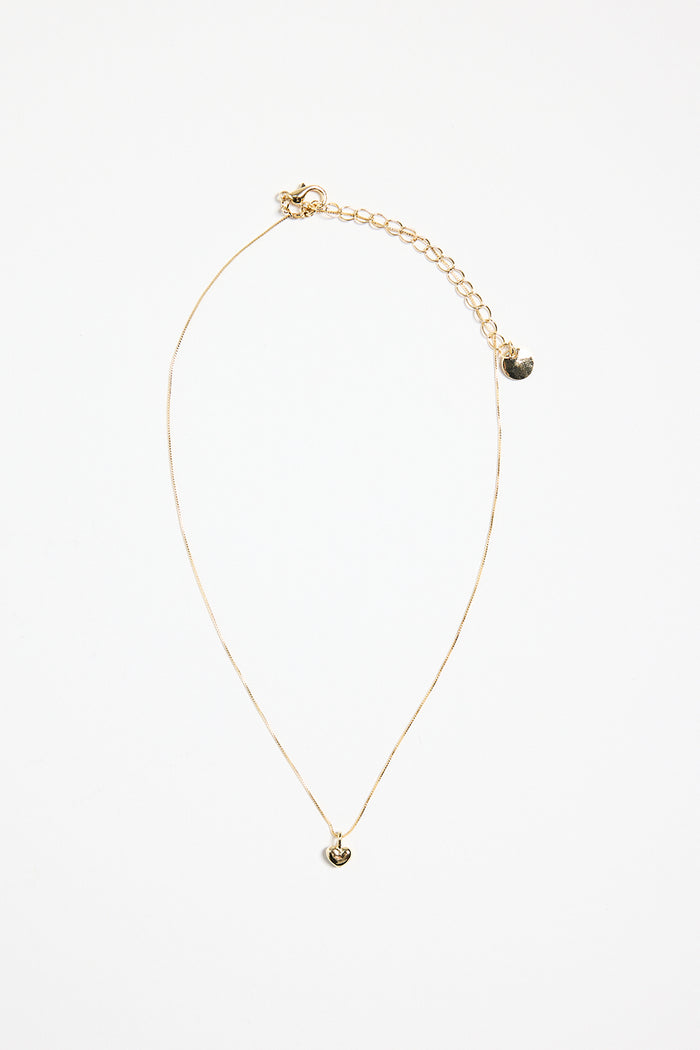 love heart pendant gold necklace