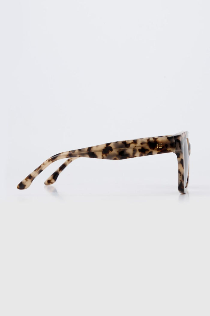 Maleika White Tortoise Sunglasses ACC Glasses - Sunglasses Isle of Eden