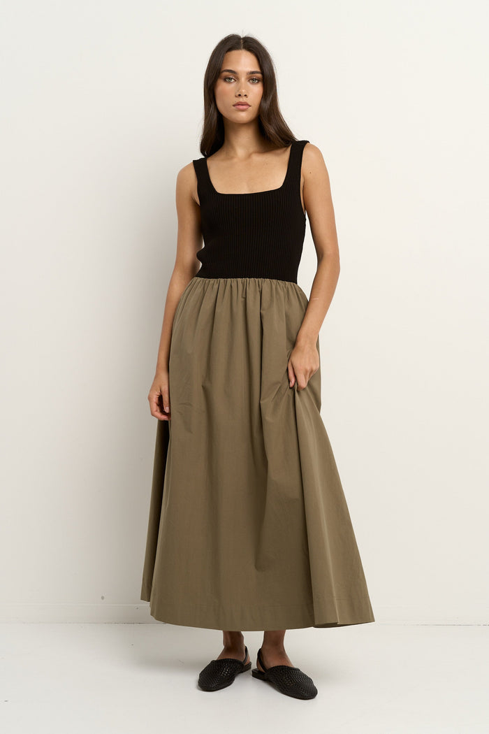model wearing khaki black dress