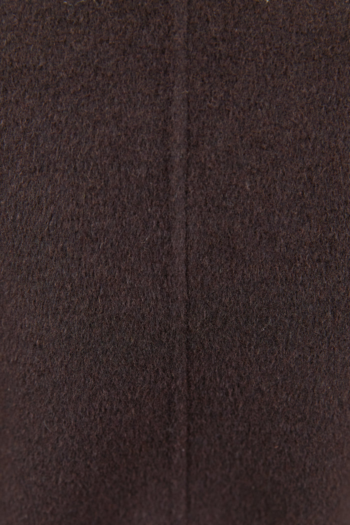 Close-up of brown fabric texture
col_pattern