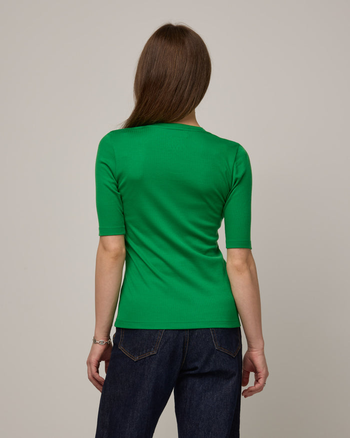 model-spec:Brenna is 5’7.5”, wearing a size XS