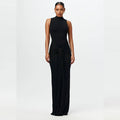 Solid-color round-neck and body-hugging dress