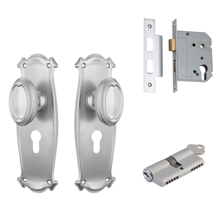 TradCo Bungalow Door Knob Long Backplate Entrance Set with High Security Lock Satin Chrome 0870KENTREURO57KK - The Blue Space