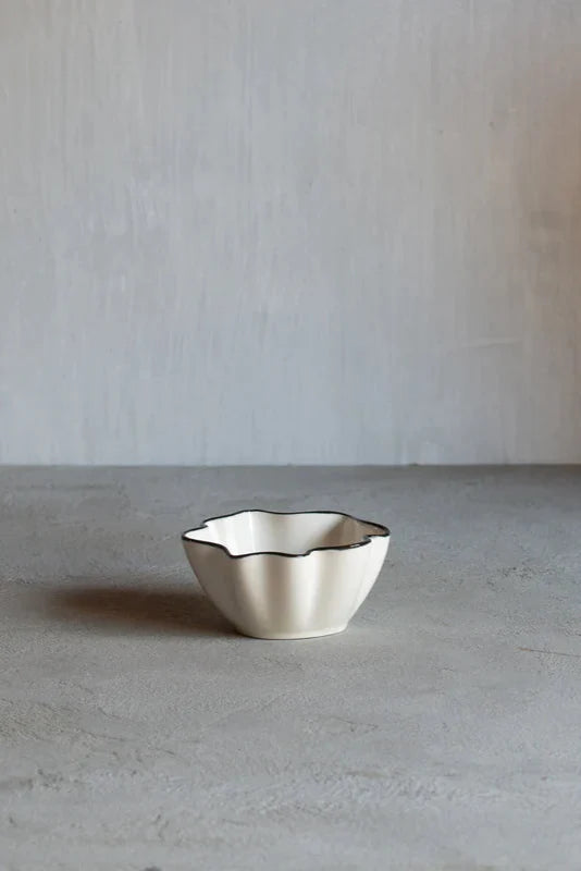 black and white wavy ceramic bowl