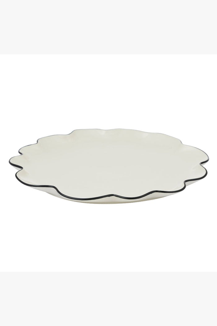 wavy edge ceramic plate
