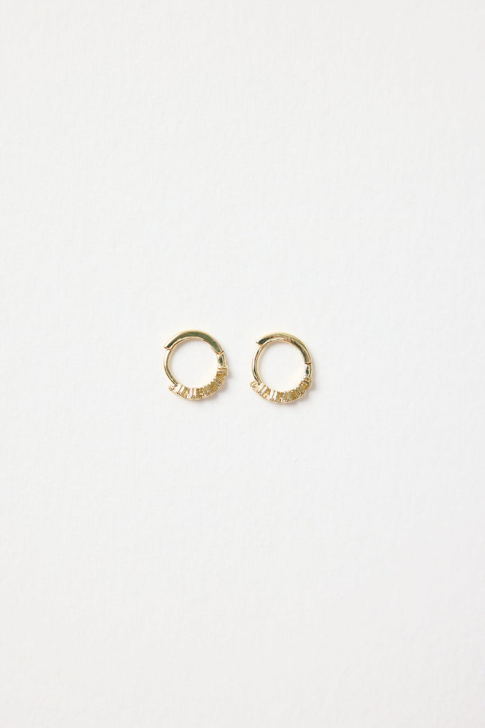 gold earring